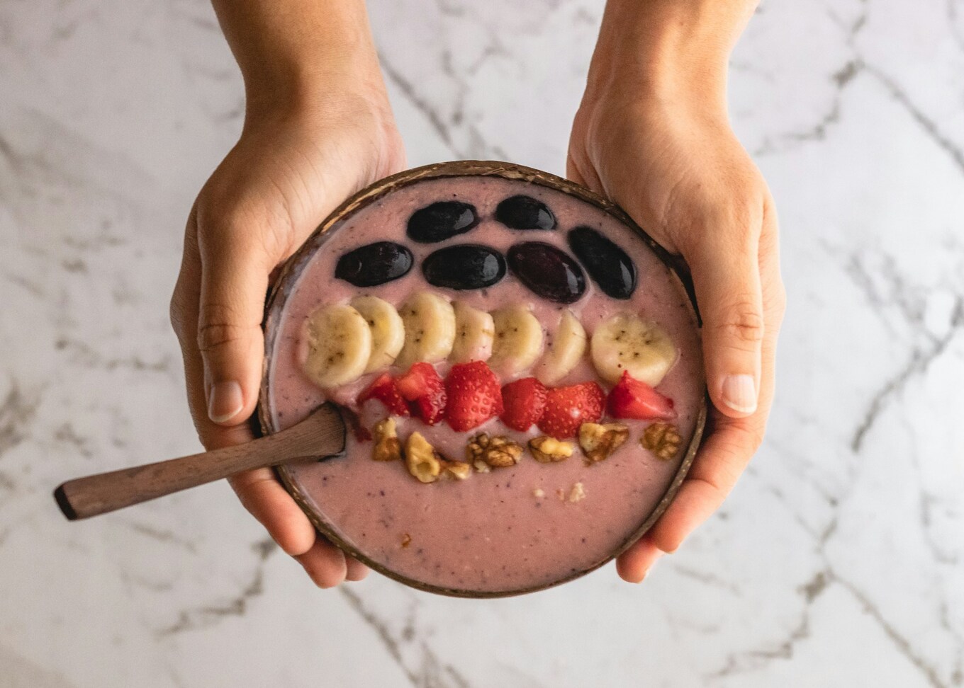 VegNews.smoothiebowlwithberriesandnuts.unsplash